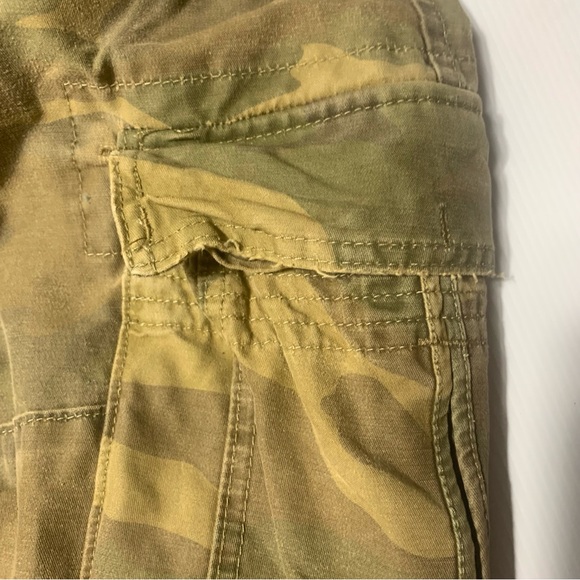 Abercrombie & Fitch vintage men's 34 Tan Camouflage Cargo Shorts, rugged ,cotton - Picture 9 of 16